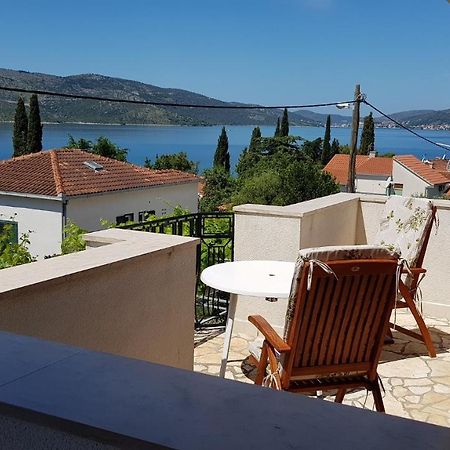 Villa Apartments Oliva Seget Vranjica Εξωτερικό φωτογραφία