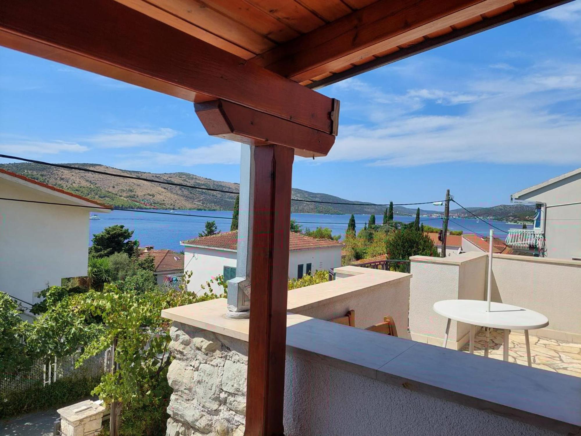 Villa Apartments Oliva Seget Vranjica Εξωτερικό φωτογραφία