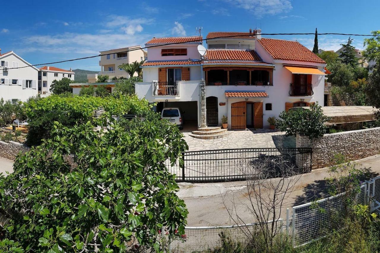 Villa Apartments Oliva Seget Vranjica Εξωτερικό φωτογραφία
